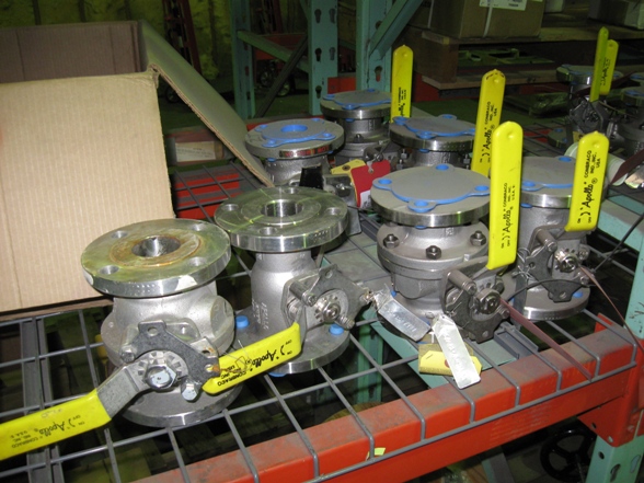 Stainless Steel Hand Valves (Qty 7)