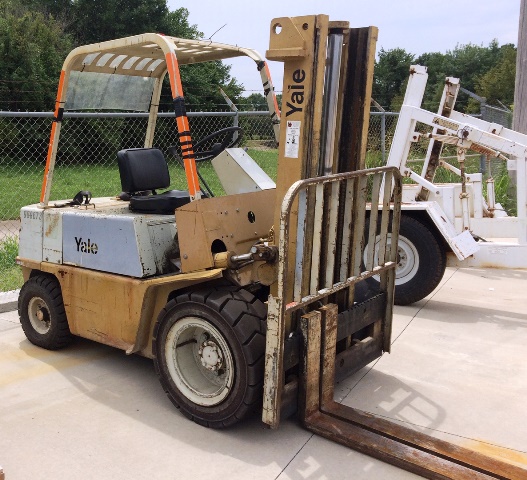 1981 Yale Forklift - 5000 lb Capacity (950673)