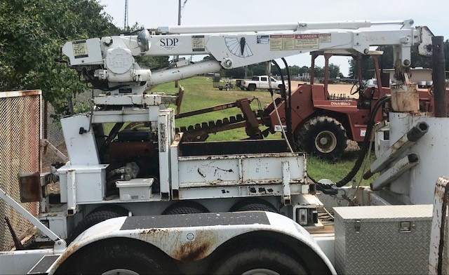 2001 SDP EZ Hauler 2500A w/ Trailer (970390 & 911423)