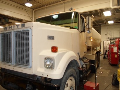 1982 White Road Boss II (890022)