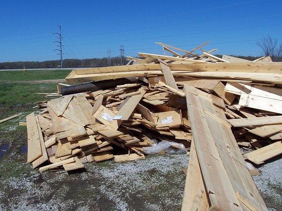 One (1) Lot miscellaneous pieces of lumber