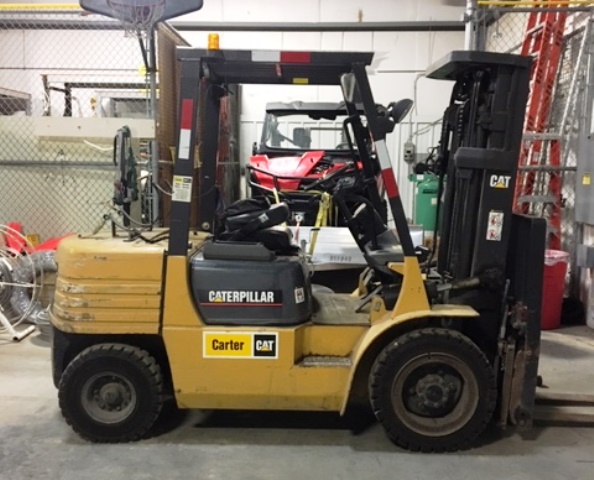 1999 Caterpillar GP30-LP Forklift 6000 lb. Capacity (950025)