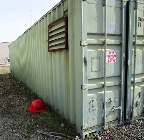 Conex Shipping Container 40 Ft W/ Overhead Lights
